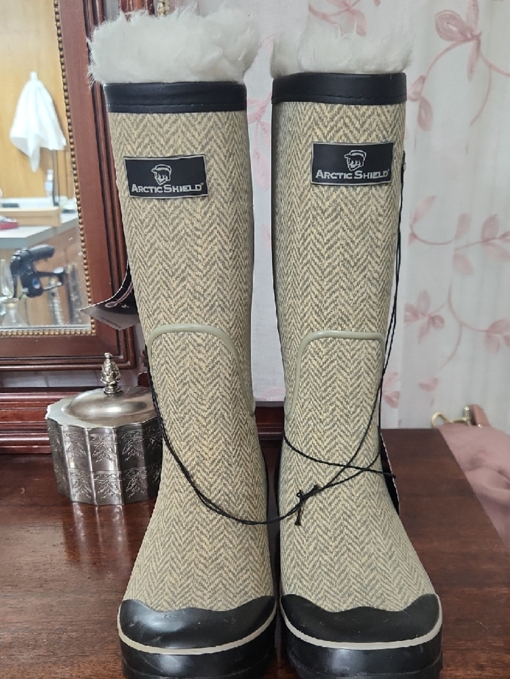 NWT Women's Artic Shield Tan Waterproof Winter Rain Boots with Removable Liner - Picture 2 of 4